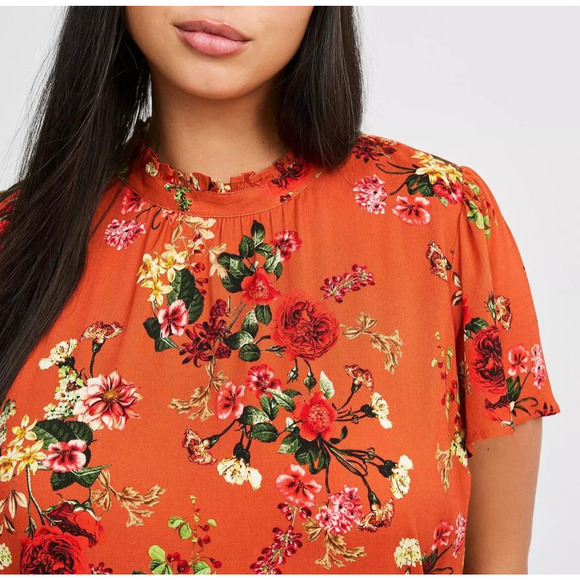 NWT Torrid Rayon Slub Mock Neck Flutter Sleeve Top Floral Orange Plus Size 2 2X - Picture 3 of 12